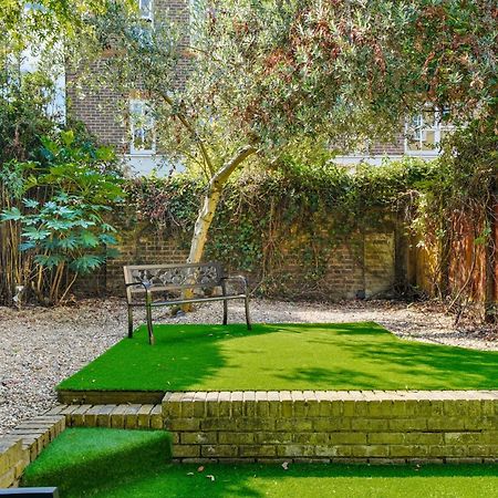 3 Bedroom Mews Home - Clapham Common - Free Private Parking - Sleeps 5 - Newly Refurbished - Sweetpea & Pillow Properties Londres Exterior foto