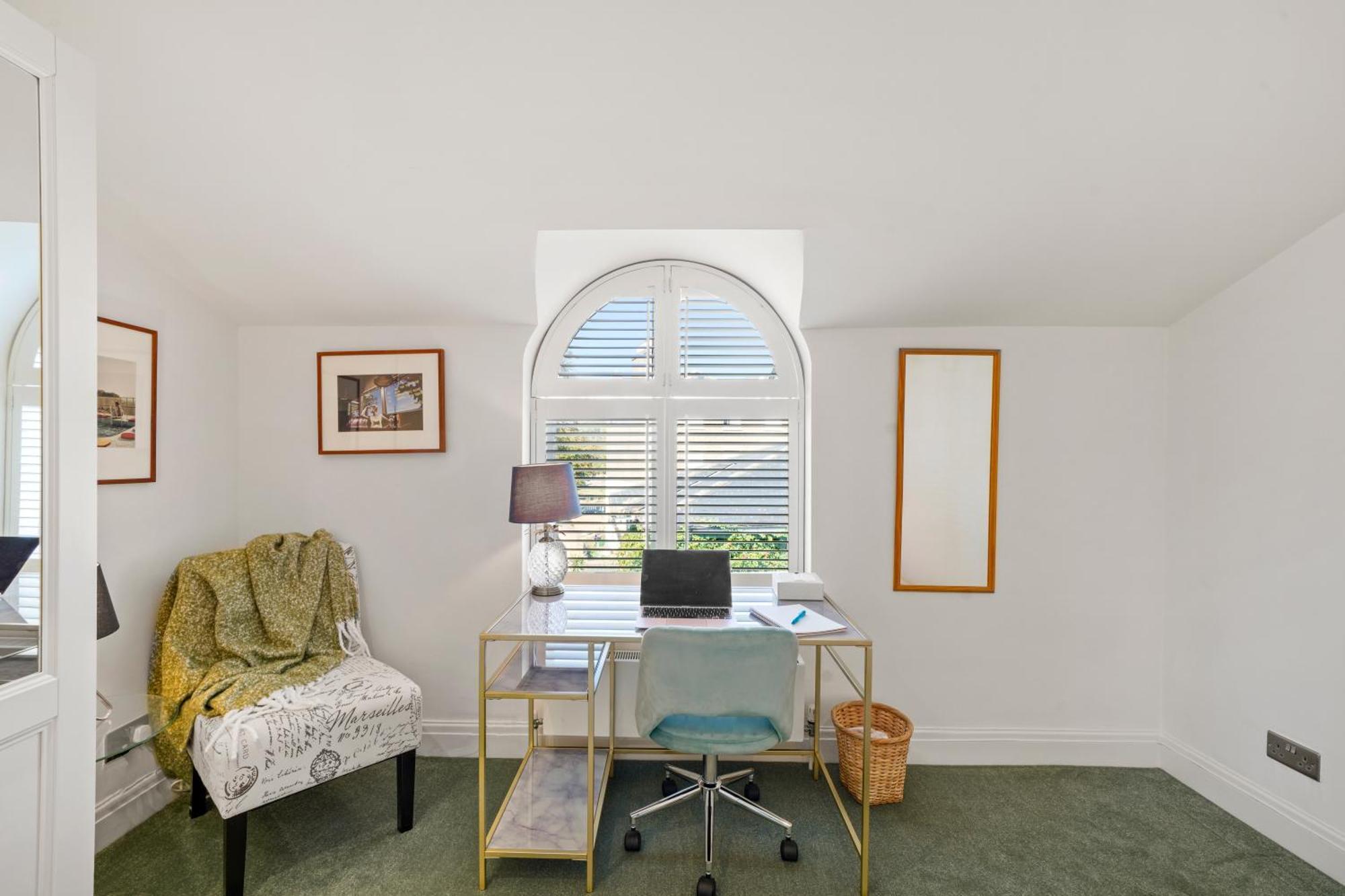 3 Bedroom Mews Home - Clapham Common - Free Private Parking - Sleeps 5 - Newly Refurbished - Sweetpea & Pillow Properties Londres Exterior foto